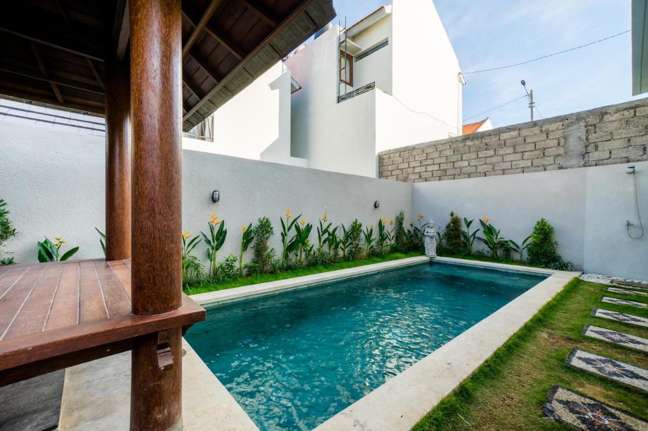 Little Nuts Villas Jimbaran Екстериор снимка