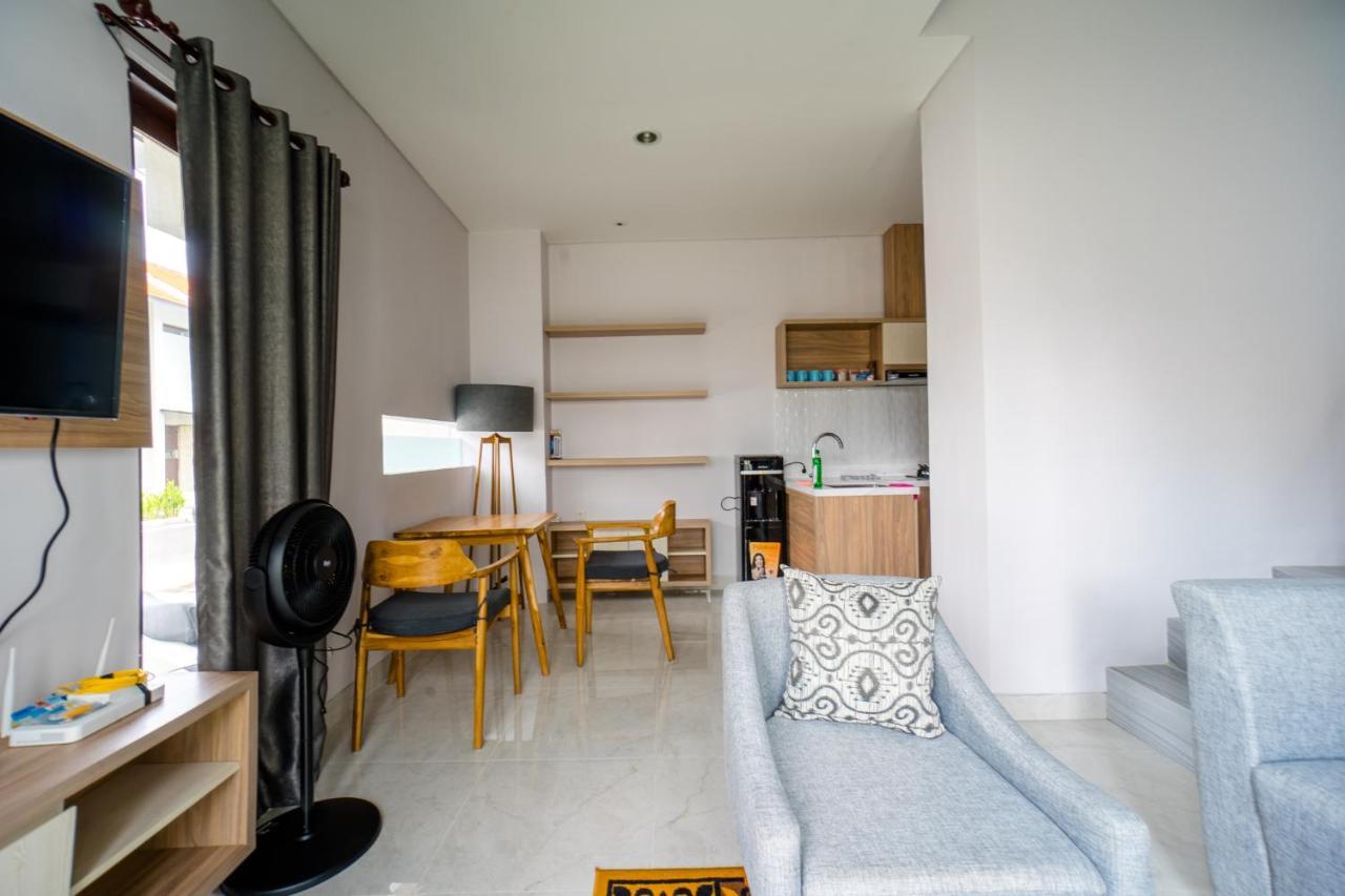 Little Nuts Villas Jimbaran Екстериор снимка