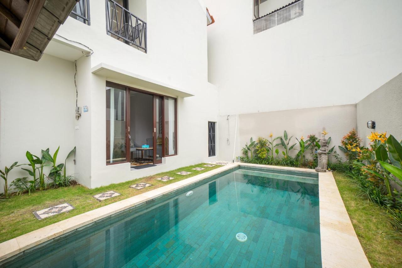 Little Nuts Villas Jimbaran Екстериор снимка